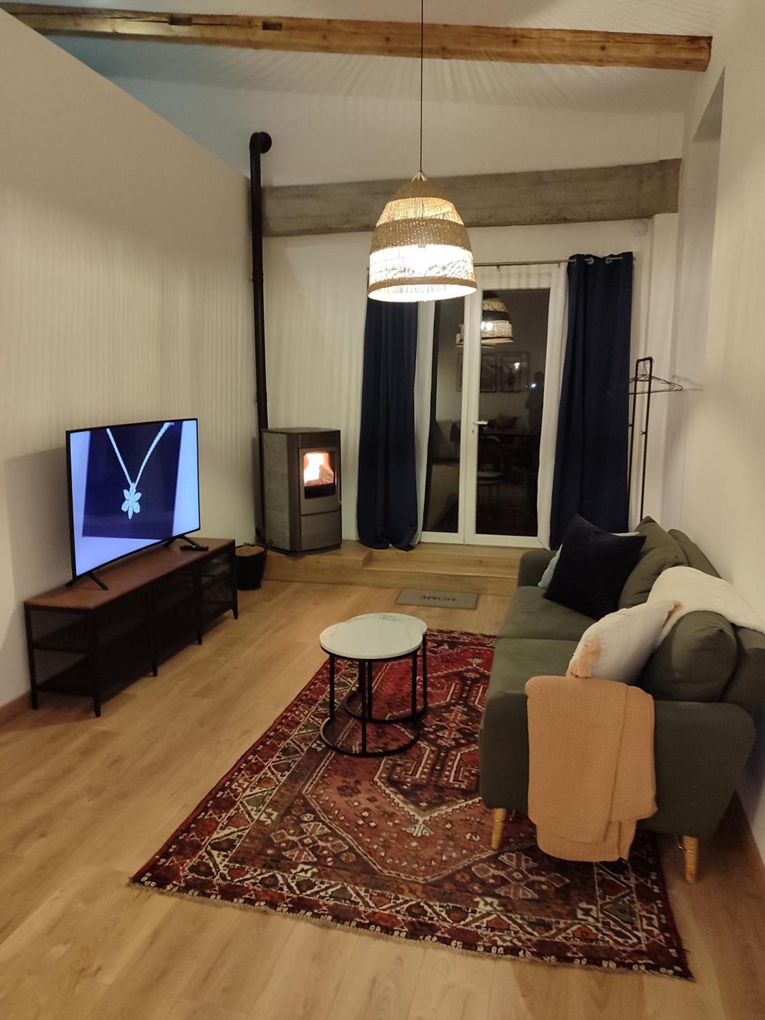Apartment Le Chaleureux Loft 1 Minute Du Tram